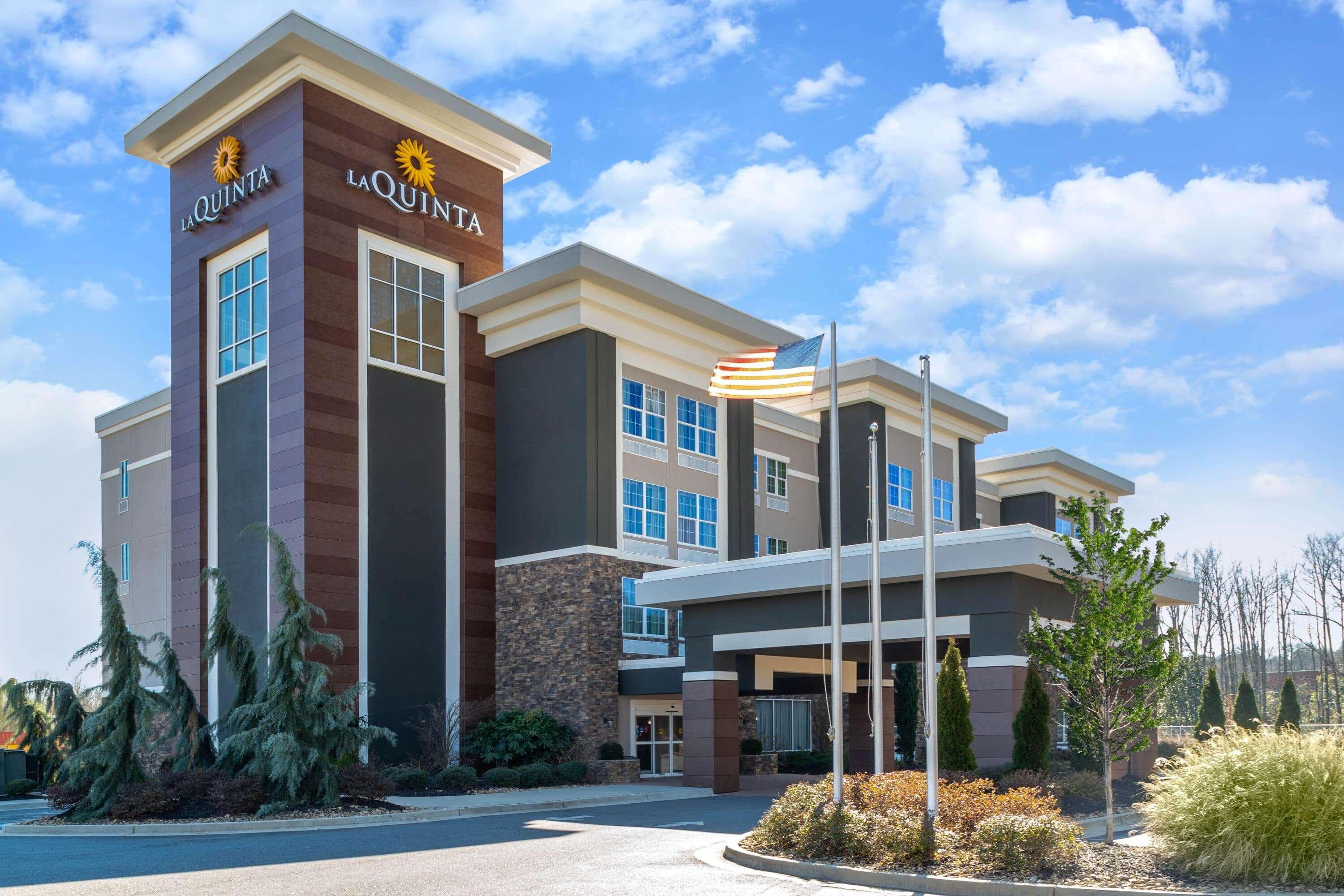 La Quinta By Wyndham Hotel