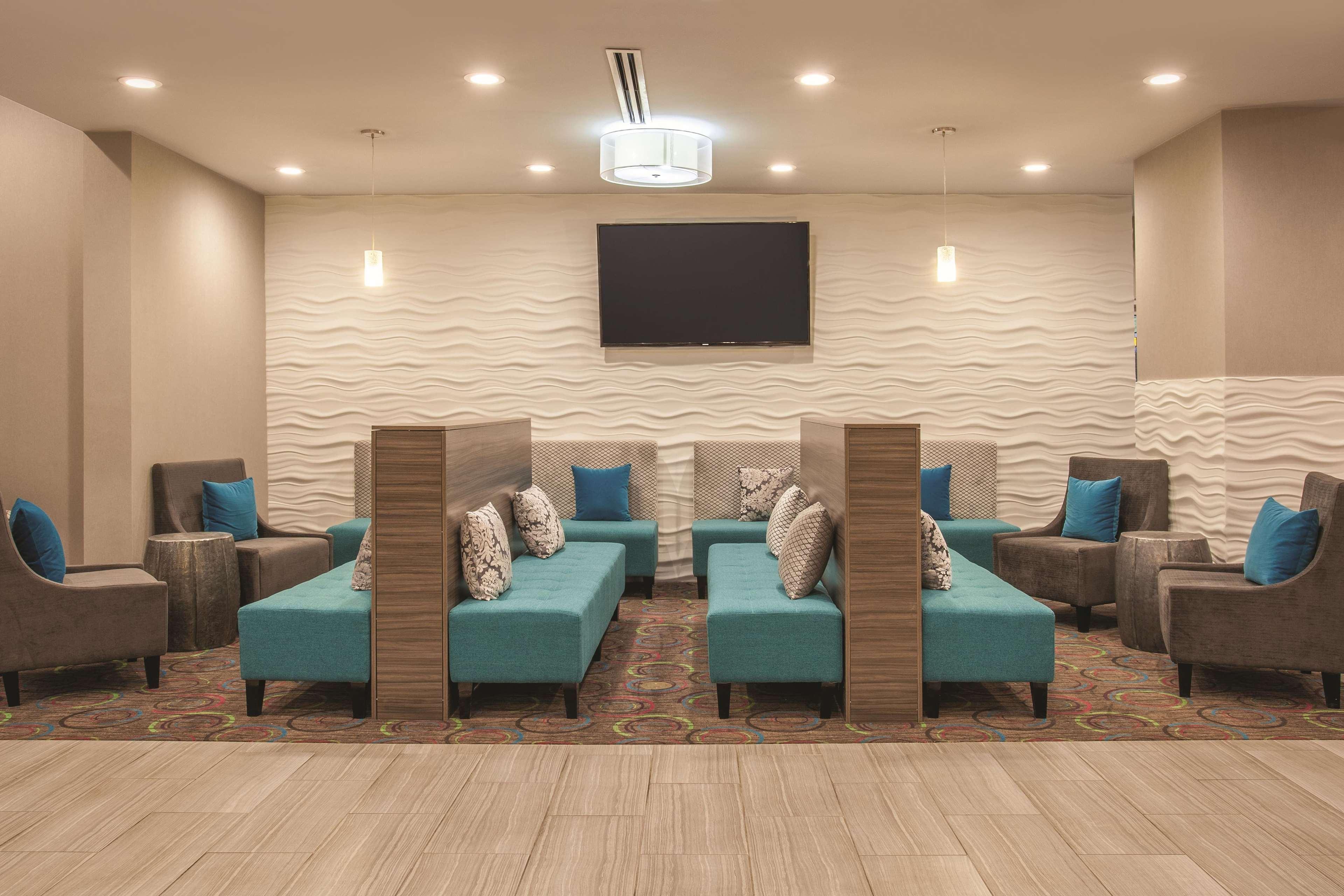 Hotel La Quinta By Wyndham 3*