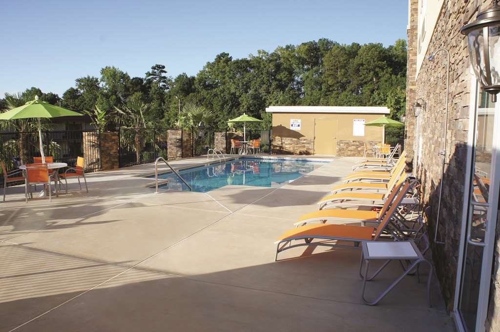 La Quinta By Wyndham Hotel